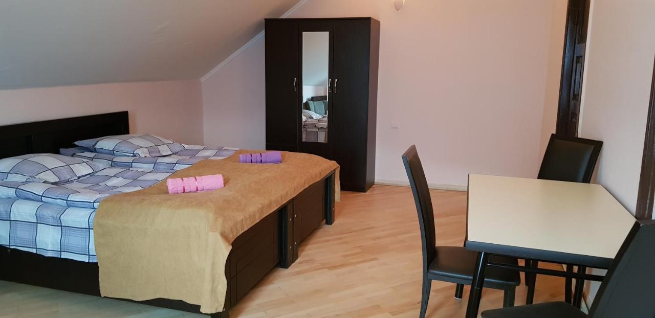 Guest House Likani 2017 Borjomi Exteriör bild